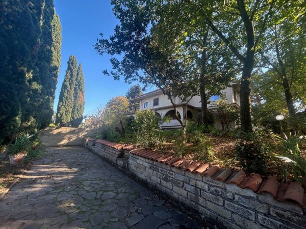 casa indipendente in vendita a Roma in zona Casal Boccone