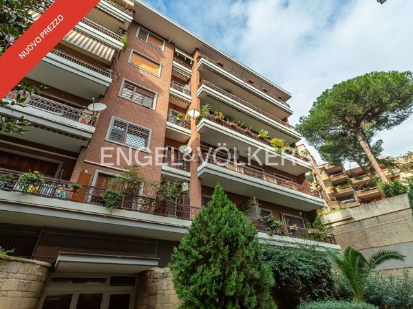 appartamento in vendita a Roma in zona Ardeatino