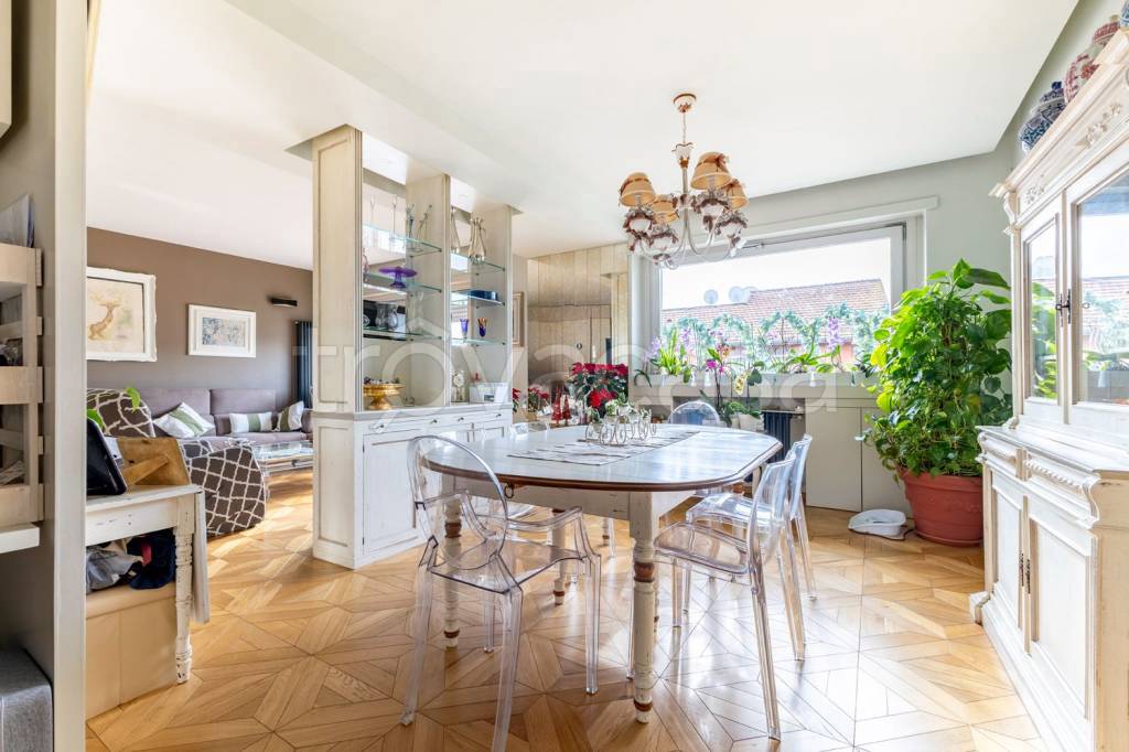 appartamento in vendita a Roma in zona Tor di Quinto