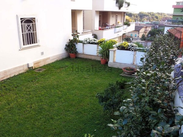 appartamento in vendita a Roma in zona Montespaccato