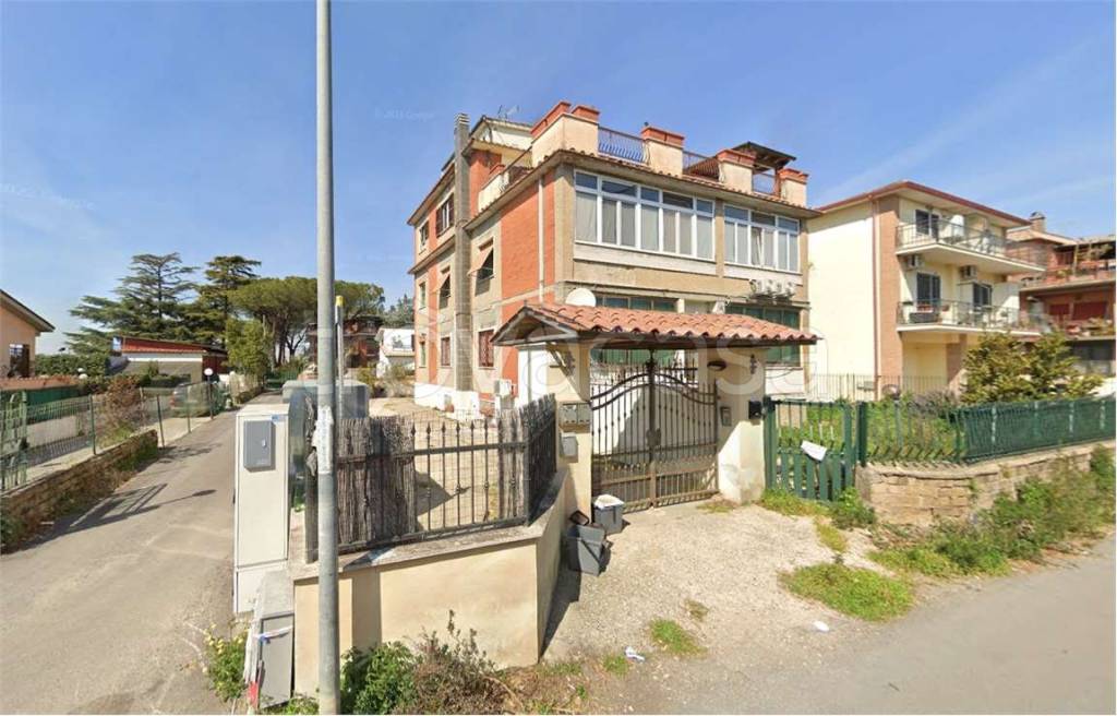appartamento in vendita a Roma in zona Casal Morena