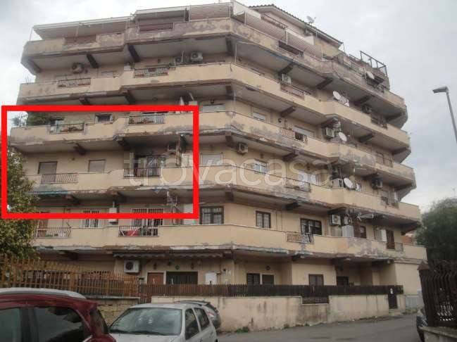 appartamento in vendita a Roma in zona Torre Angela
