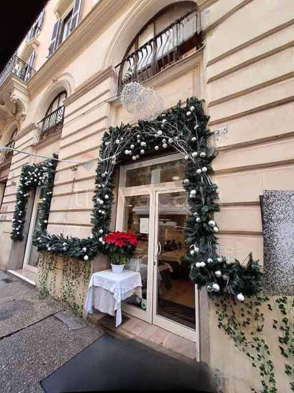 negozio in vendita a Roma in zona Ludovisi/Sallustiano