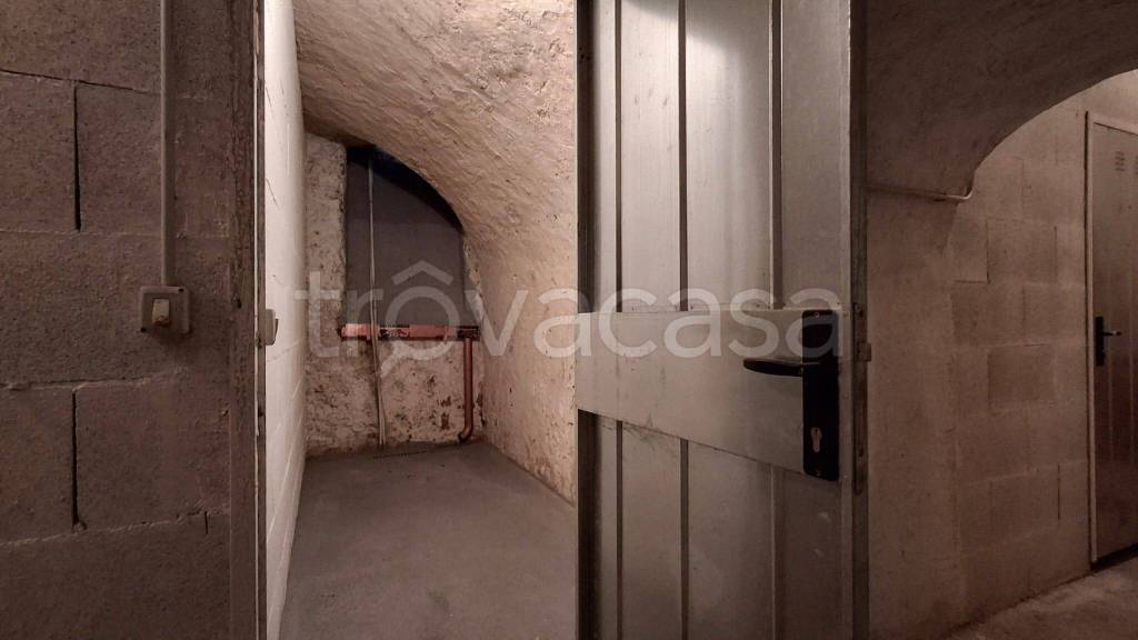 locale commerciale in vendita a Roma in zona Trastevere