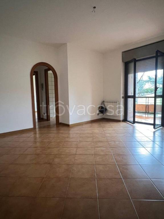 appartamento in vendita a Roma in zona Corviale