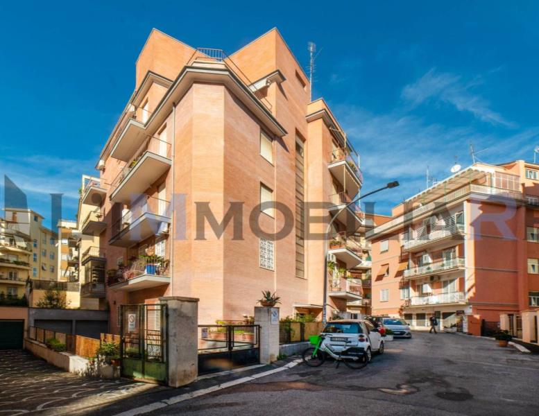 appartamento in vendita a Roma in zona Gianicolense