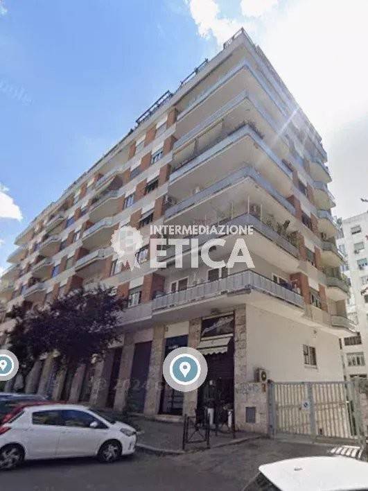 appartamento in vendita a Roma in zona Ardeatino
