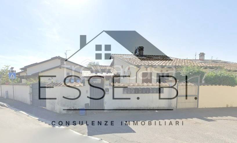 casa indipendente in vendita a Roma in zona Infernetto