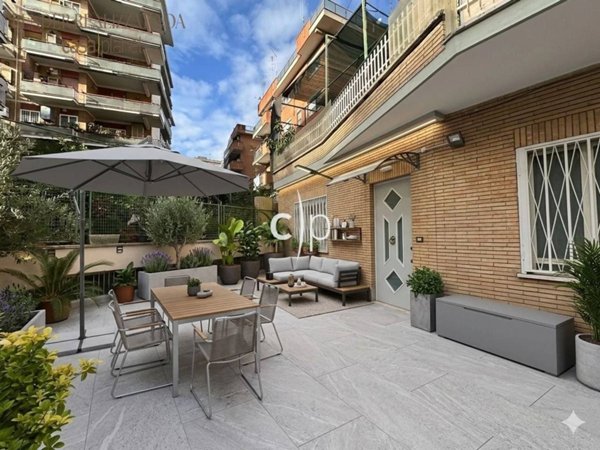 appartamento in vendita a Roma in zona Portuense