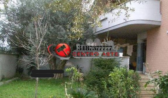 appartamento in vendita a Roma in zona Finocchio