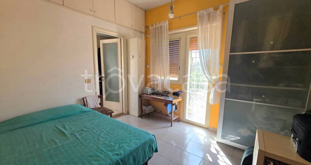 appartamento in vendita a Roma in zona Colle del Sole