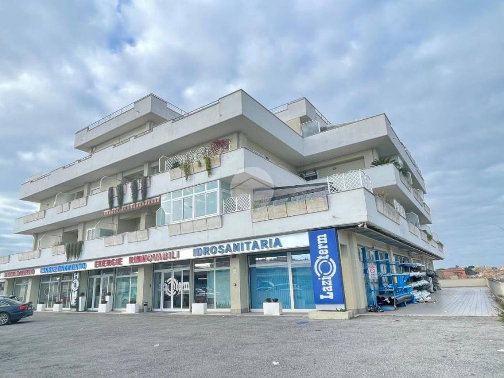 appartamento in vendita a Roma in zona Torre Maura