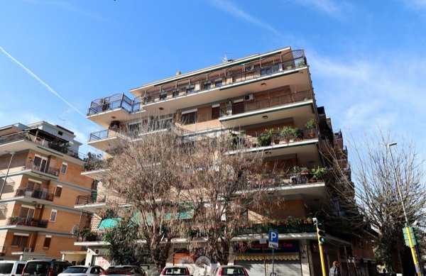 appartamento in vendita a Roma in zona Portuense