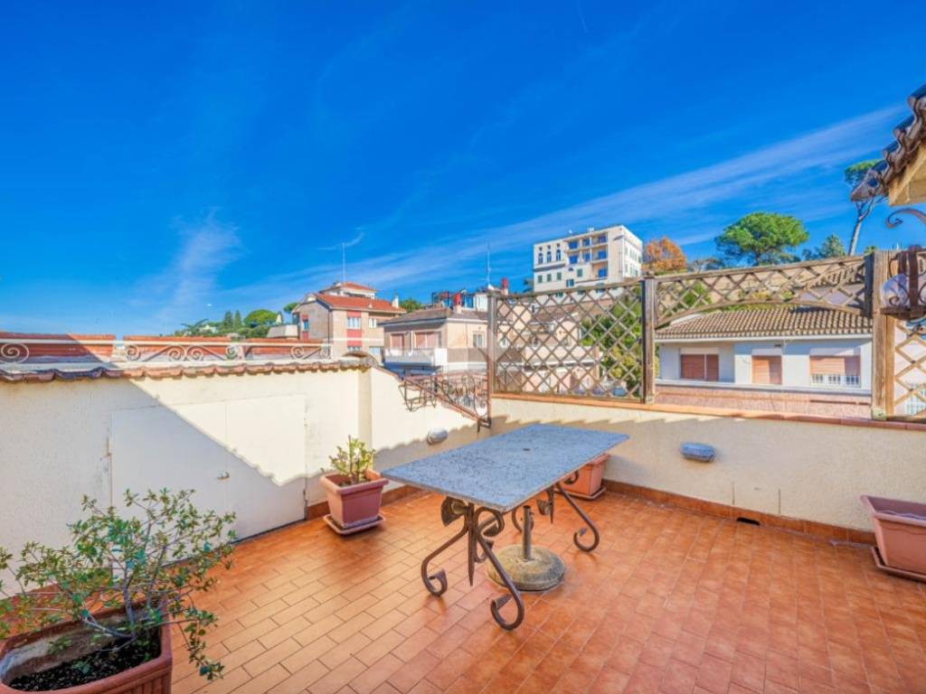 appartamento in vendita a Roma in zona Aurelio