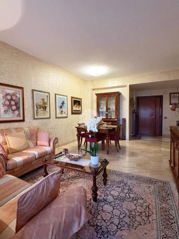 appartamento in vendita a Roma in zona Collatino