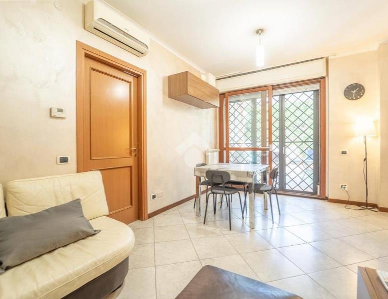 appartamento in vendita a Roma in zona Cinquina