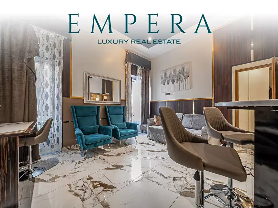 appartamento in vendita a Roma in zona Trevi-Colonna