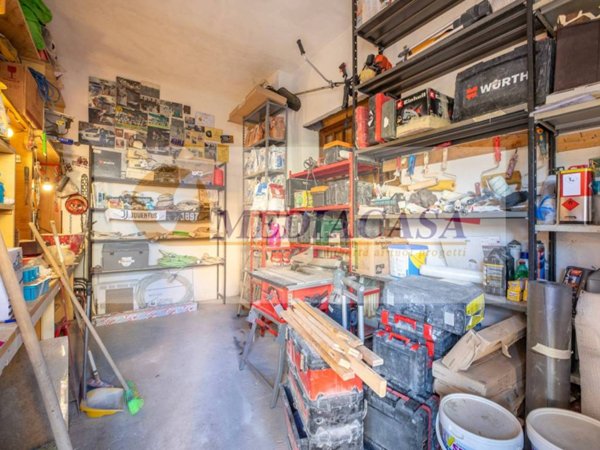 locale commerciale in vendita a Roma in zona Olgiata