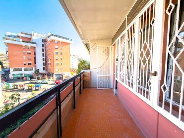 appartamento in vendita a Roma in zona Ardeatino