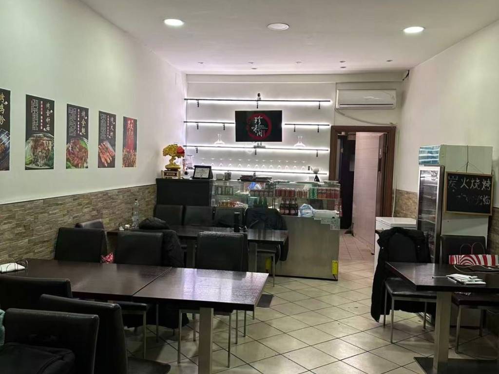 negozio in vendita a Roma in zona Prenestino-Centocelle