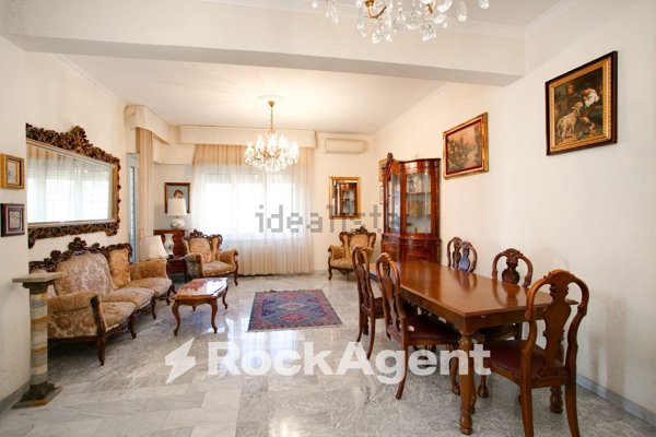 appartamento in vendita a Roma in zona Corviale