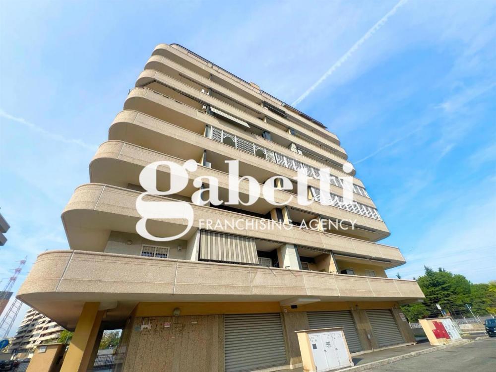 appartamento in vendita a Roma in zona Appio Claudio