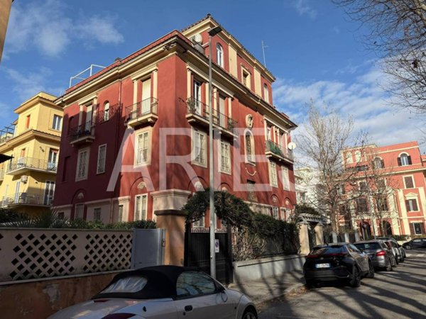 appartamento in vendita a Roma in zona Ostia