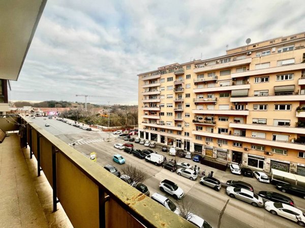 appartamento in vendita a Roma in zona Portuense