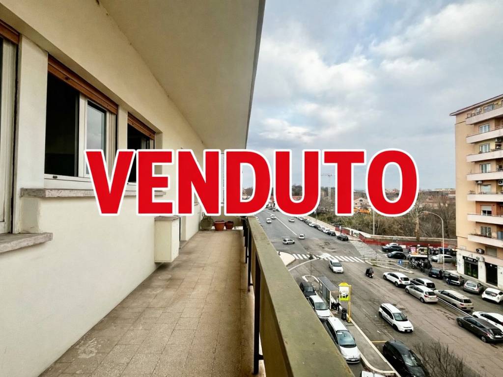 appartamento in vendita a Roma in zona Portuense