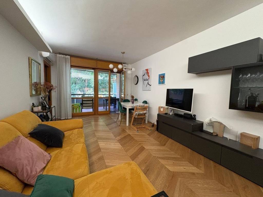 appartamento in vendita a Roma in zona Torrino