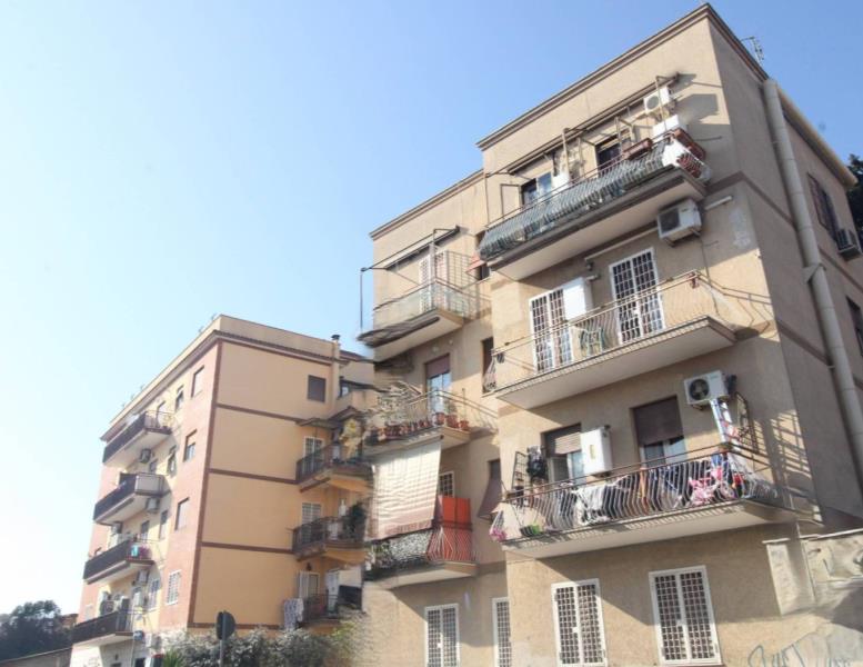 appartamento in vendita a Roma in zona Torre Maura