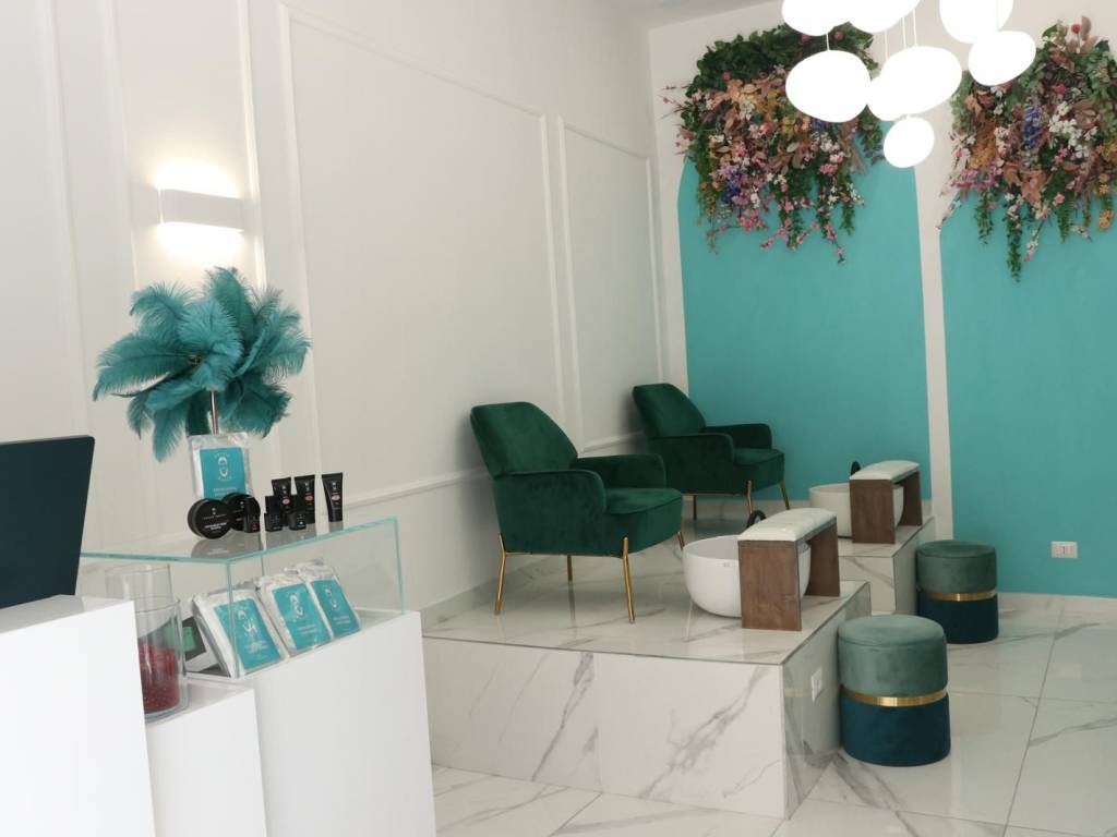 negozio in vendita a Roma in zona Rione Monti/Campitelli