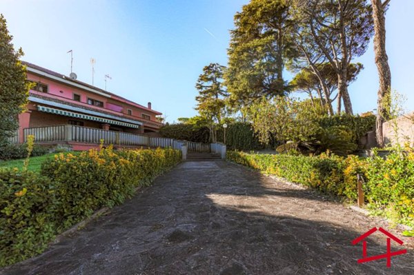 casa indipendente in vendita a Roma in zona La Giustiniana