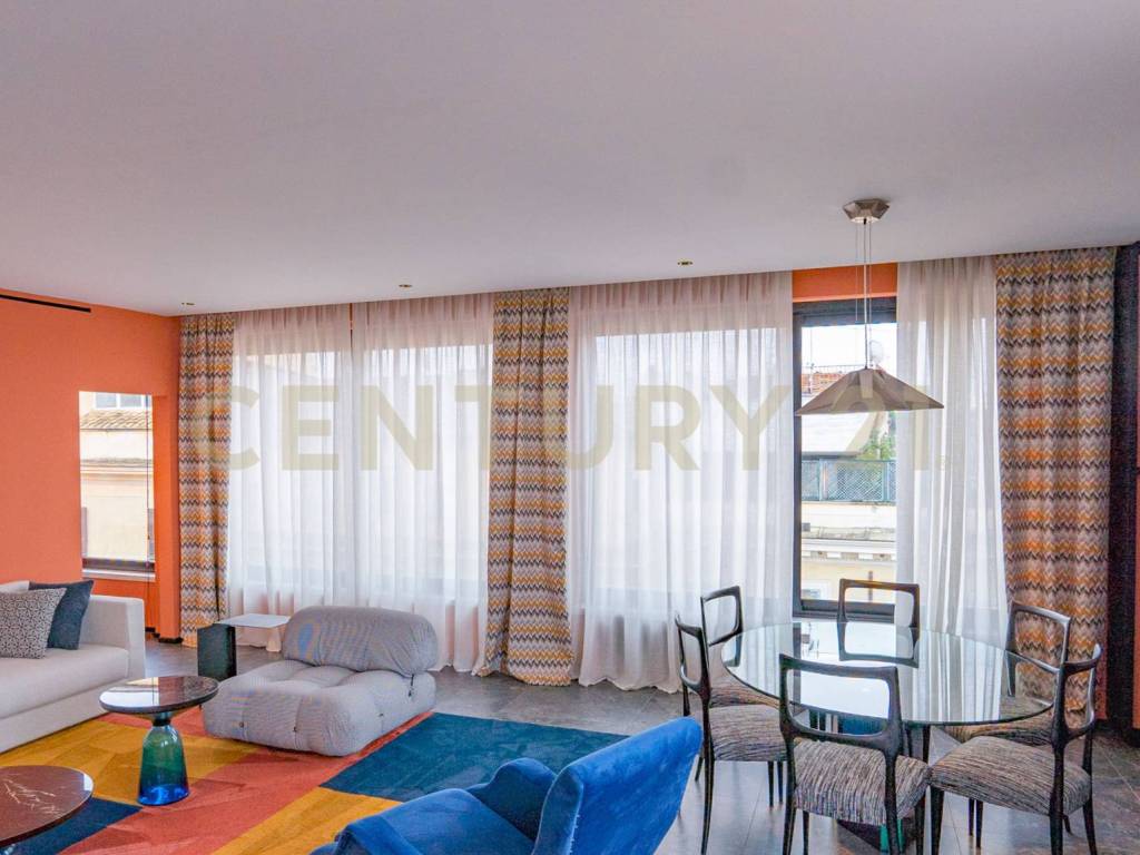 appartamento in vendita a Roma in zona Rione Monti/Campitelli