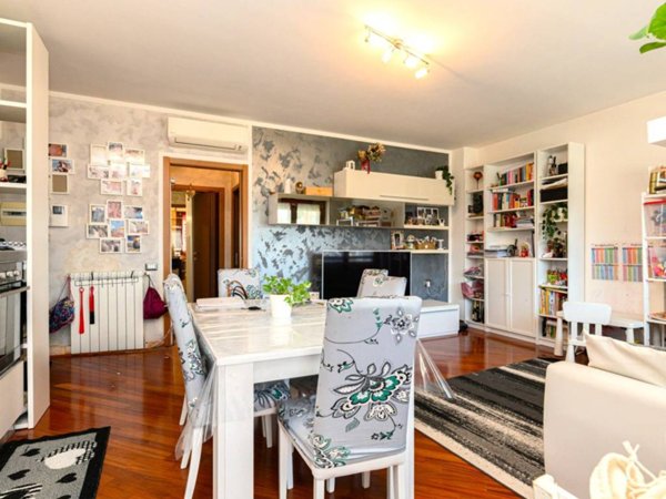 appartamento in vendita a Roma in zona Torre Angela