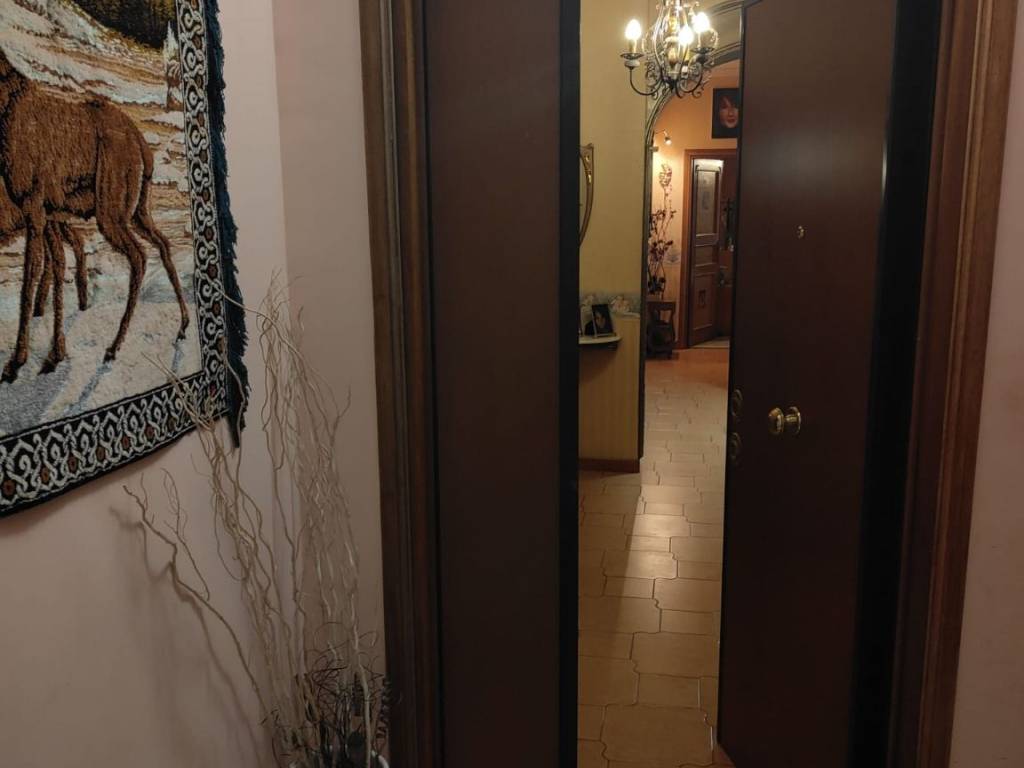 appartamento in vendita a Roma in zona Tor Bella Monaca