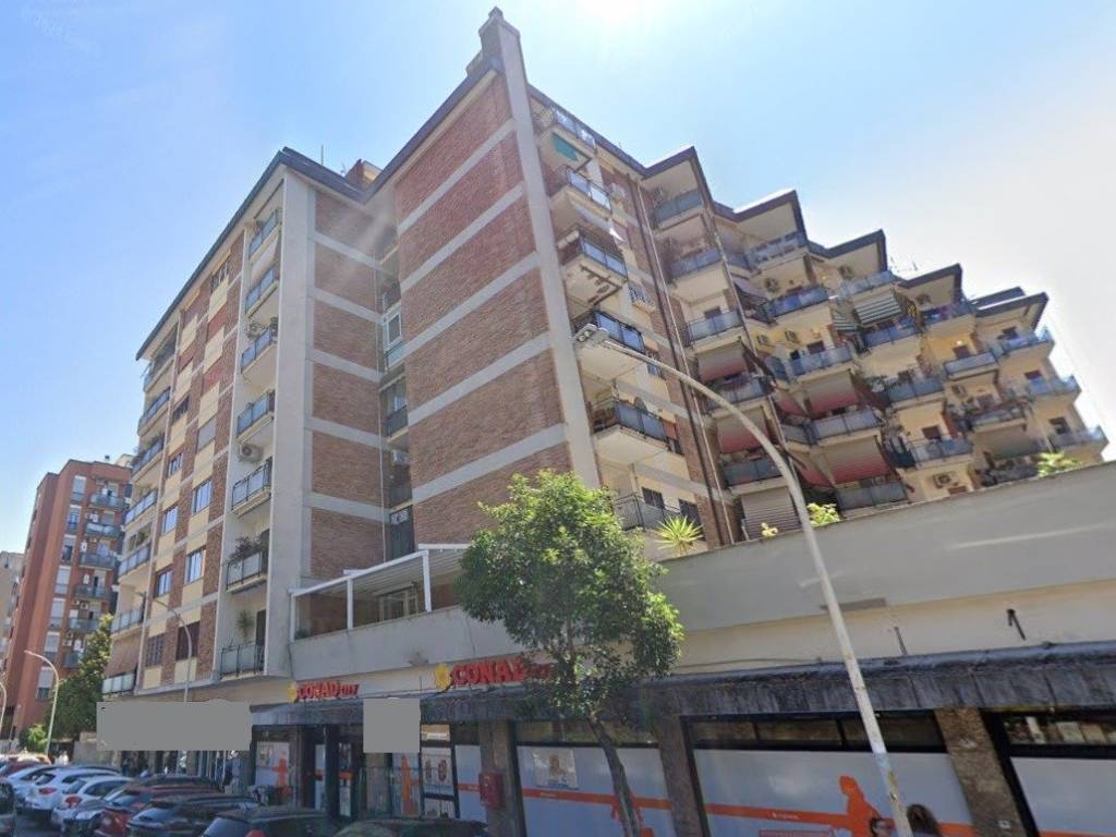 appartamento in vendita a Roma in zona Ardeatino