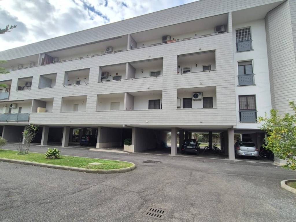 appartamento in vendita a Roma in zona Acilia