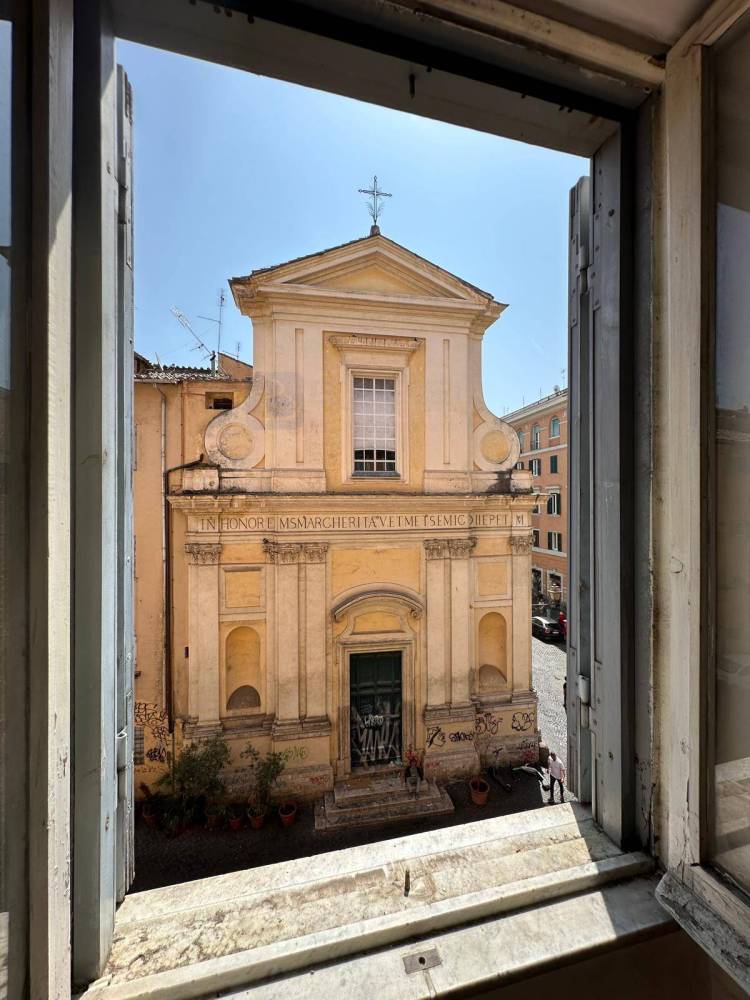 appartamento in vendita a Roma in zona Trastevere