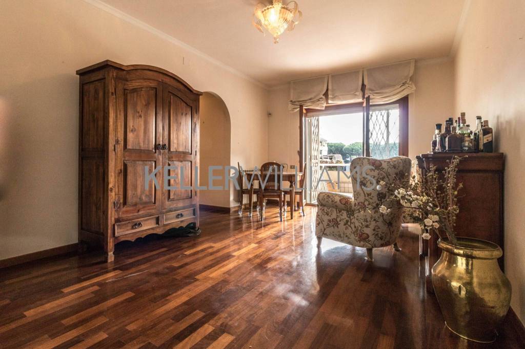 appartamento in vendita a Roma in zona Tor di Quinto