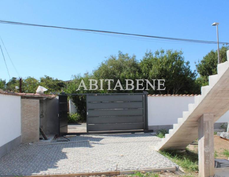 casa indipendente in vendita a Roma in zona Ostiense