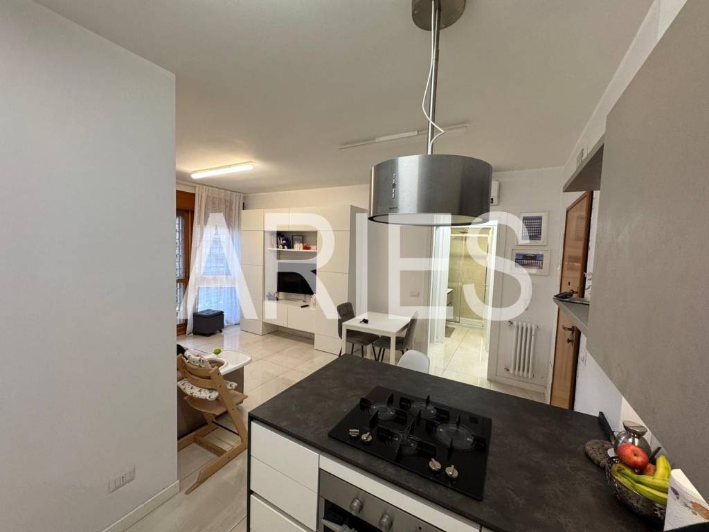 appartamento in vendita a Roma in zona Torrino