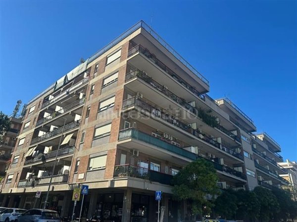 appartamento in vendita a Roma in zona Ostia