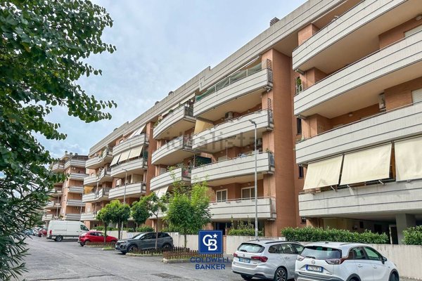 appartamento in vendita a Roma in zona Ponte di Nona