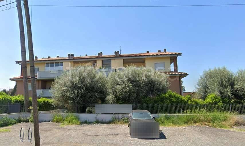 appartamento in vendita a Roma in zona Finocchio