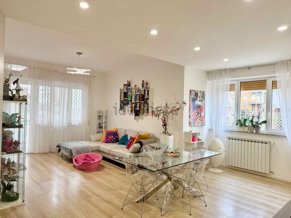 appartamento in vendita a Roma in zona Tor di Quinto