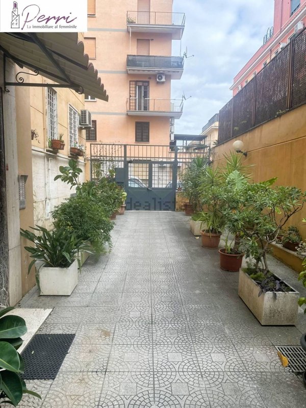 appartamento in vendita a Roma in zona Gianicolense