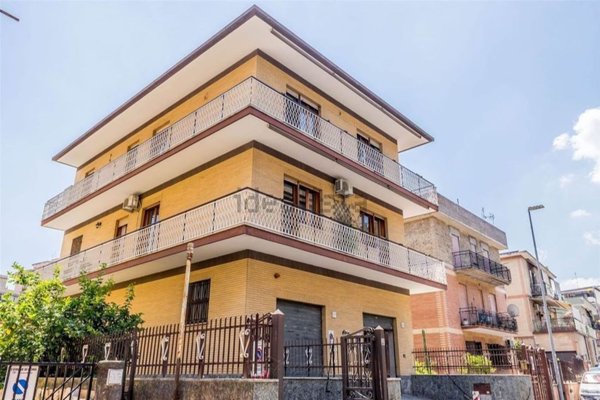 casa indipendente in vendita a Roma in zona Fidene