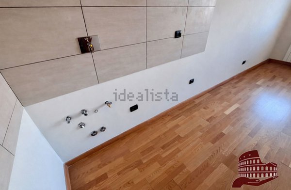 appartamento in vendita a Roma in zona Finocchio