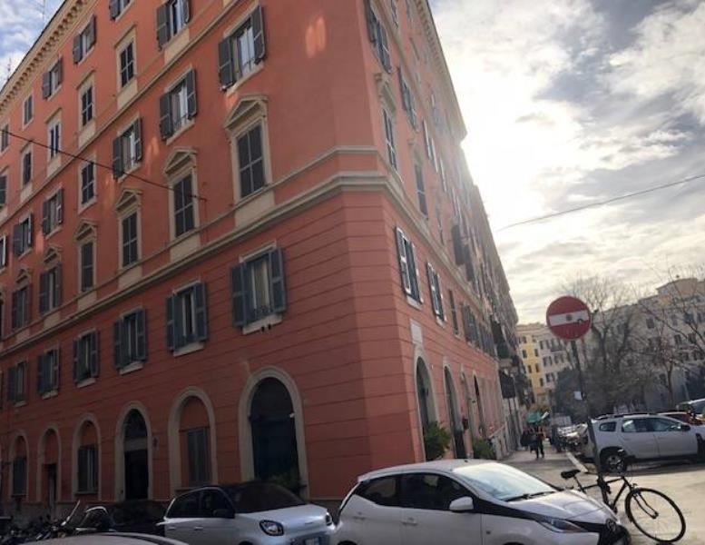 appartamento in vendita a Roma in zona Trastevere